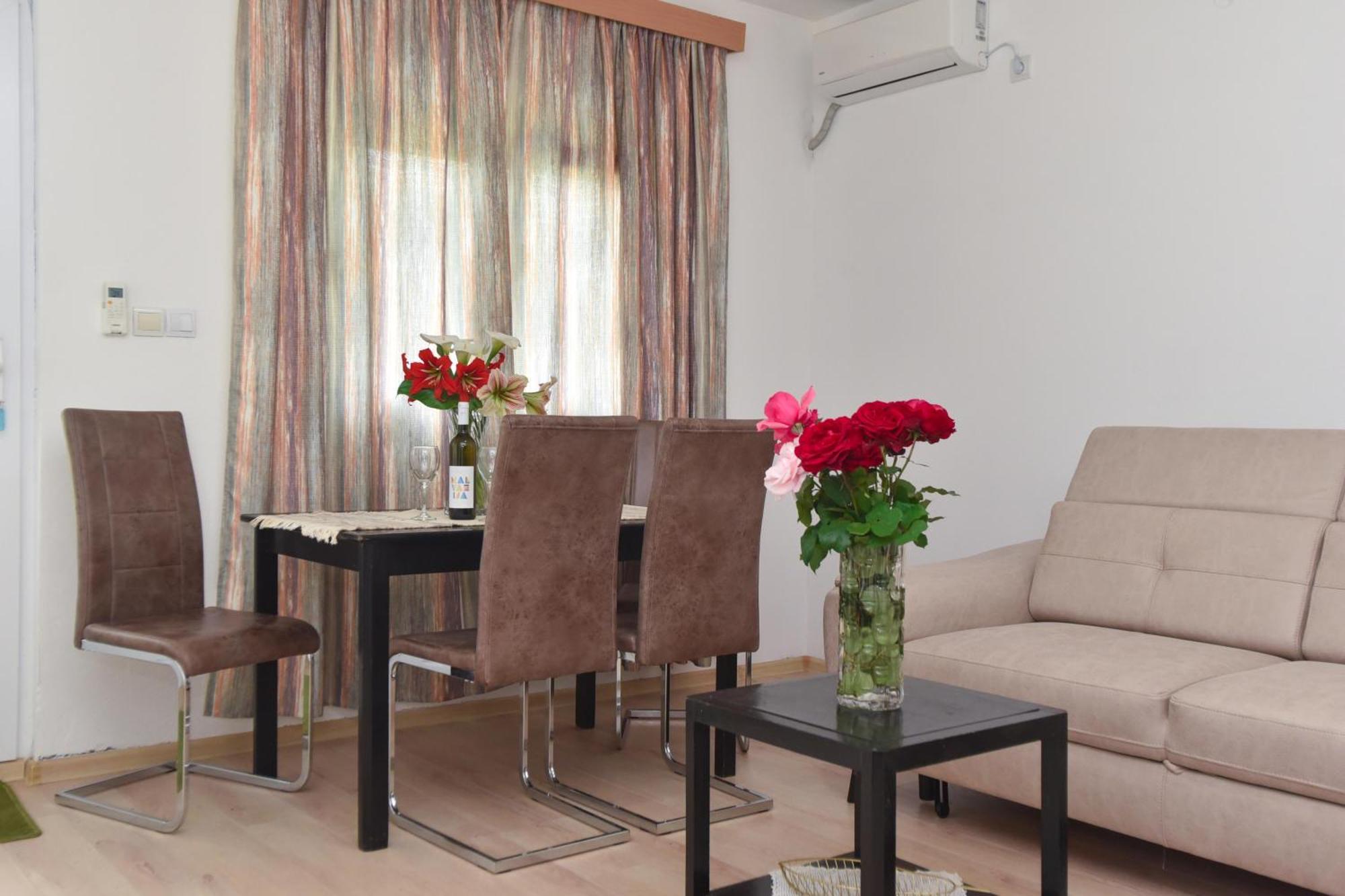Apartmani Mihovic - Jaz Μπούντβα Εξωτερικό φωτογραφία
