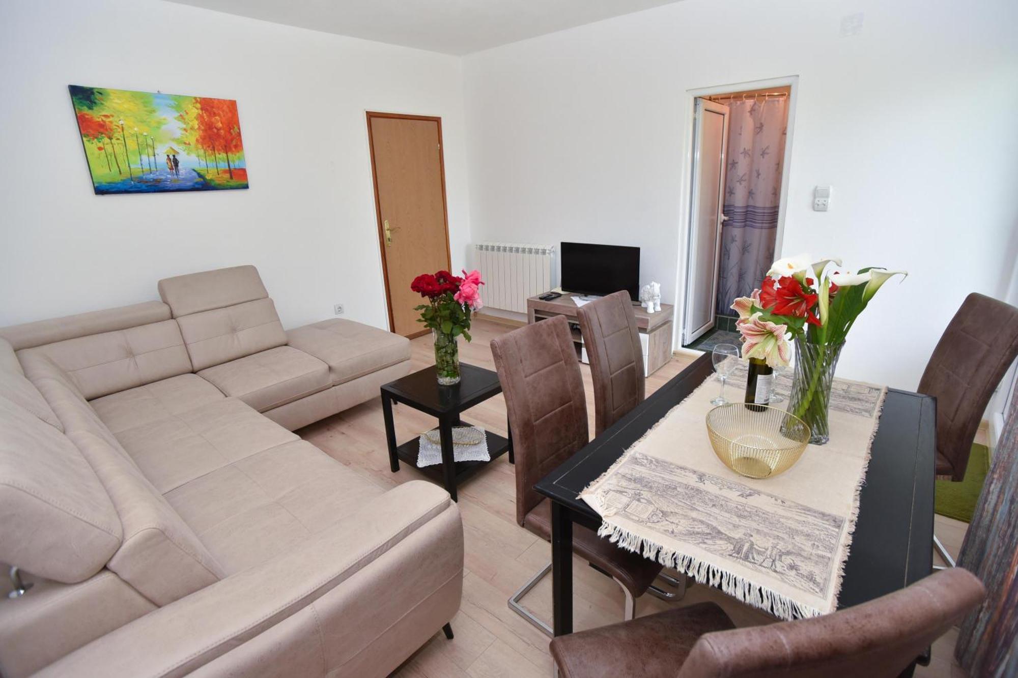 Apartmani Mihovic - Jaz Μπούντβα Εξωτερικό φωτογραφία