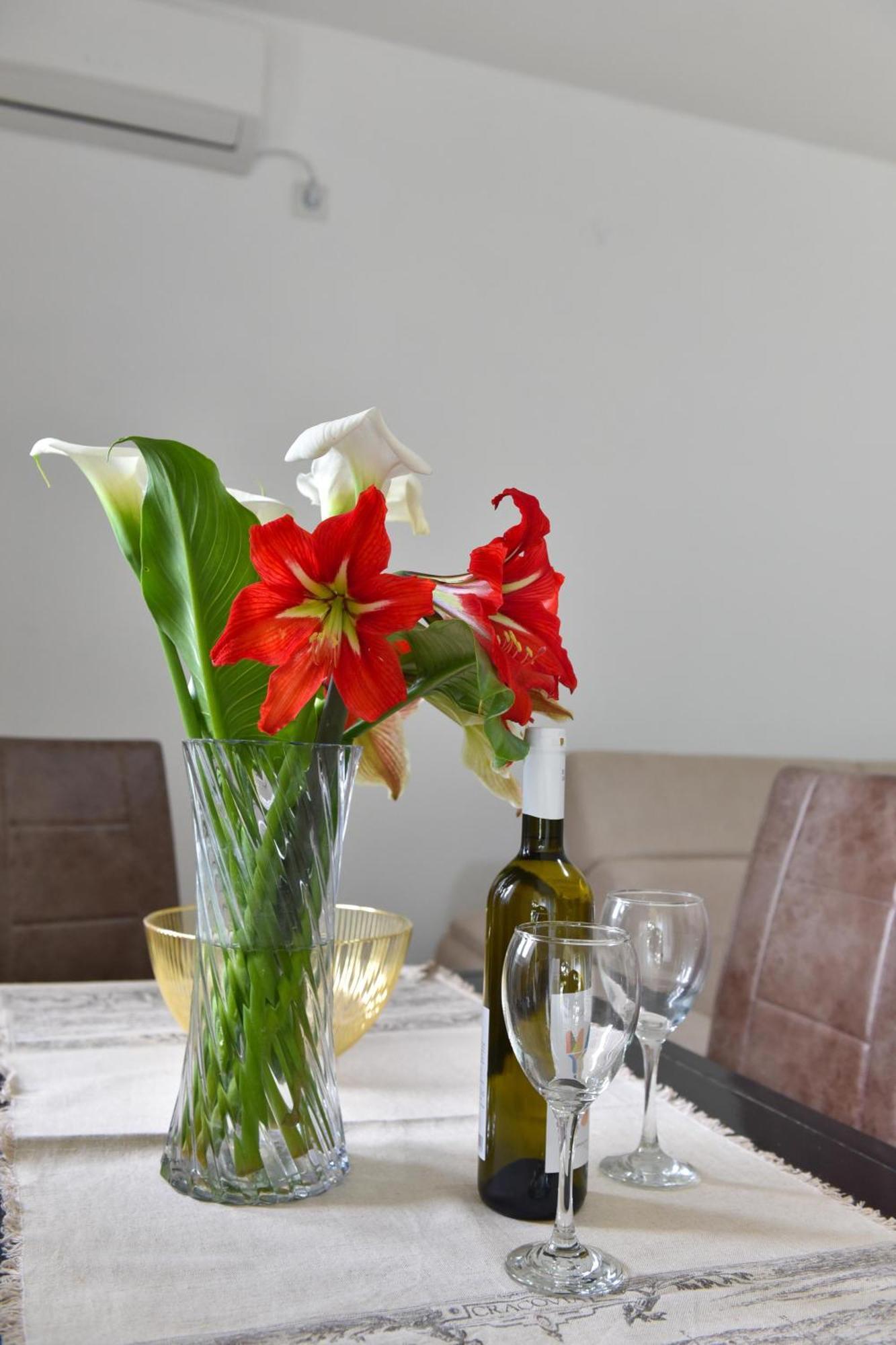 Apartmani Mihovic - Jaz Μπούντβα Εξωτερικό φωτογραφία